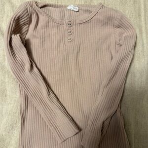 Jamie Kay Ribbed Knit Top in dusty pink